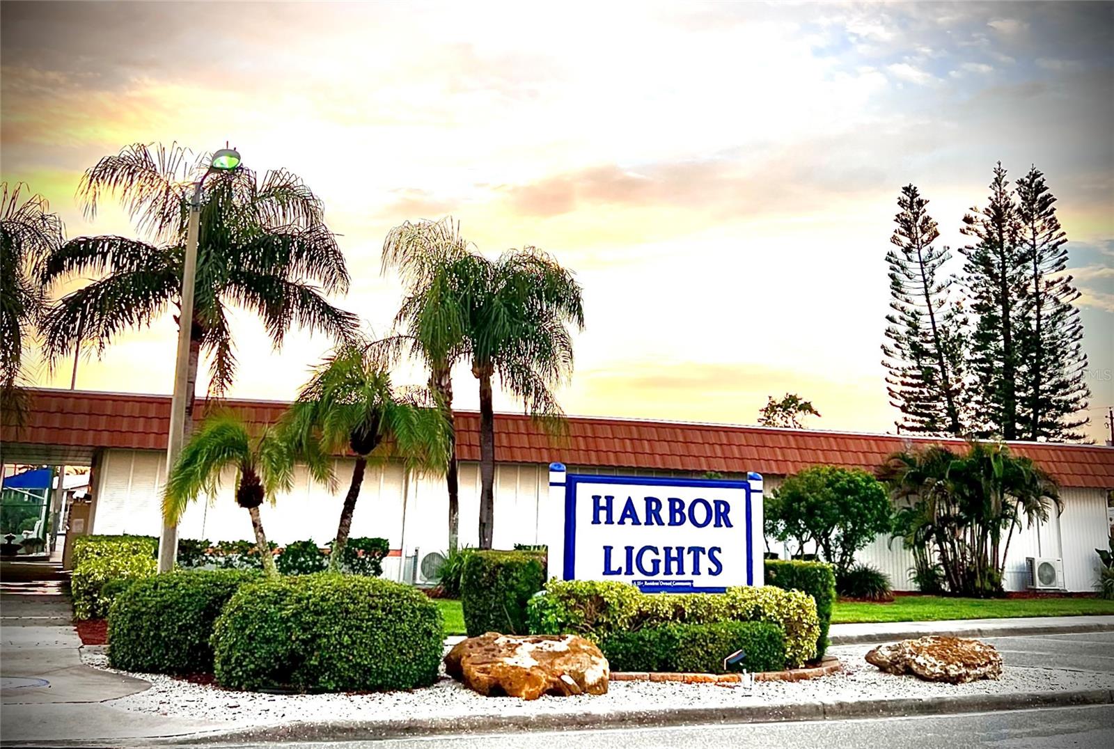 HARBOR LIGHTS MHP CO-OP - Residential