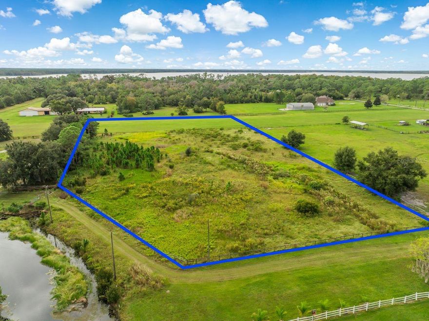 The lot is located next to a private airstrip, ideal for aviation enthusiasts or anyone seeking a unique and exclusive lifestyle. Perfect for building your dream home, keeping horses, starting a small farm, or simply holding as a long-term investment. The AC zoning allows for a variety of agricultural and low-density residential uses.