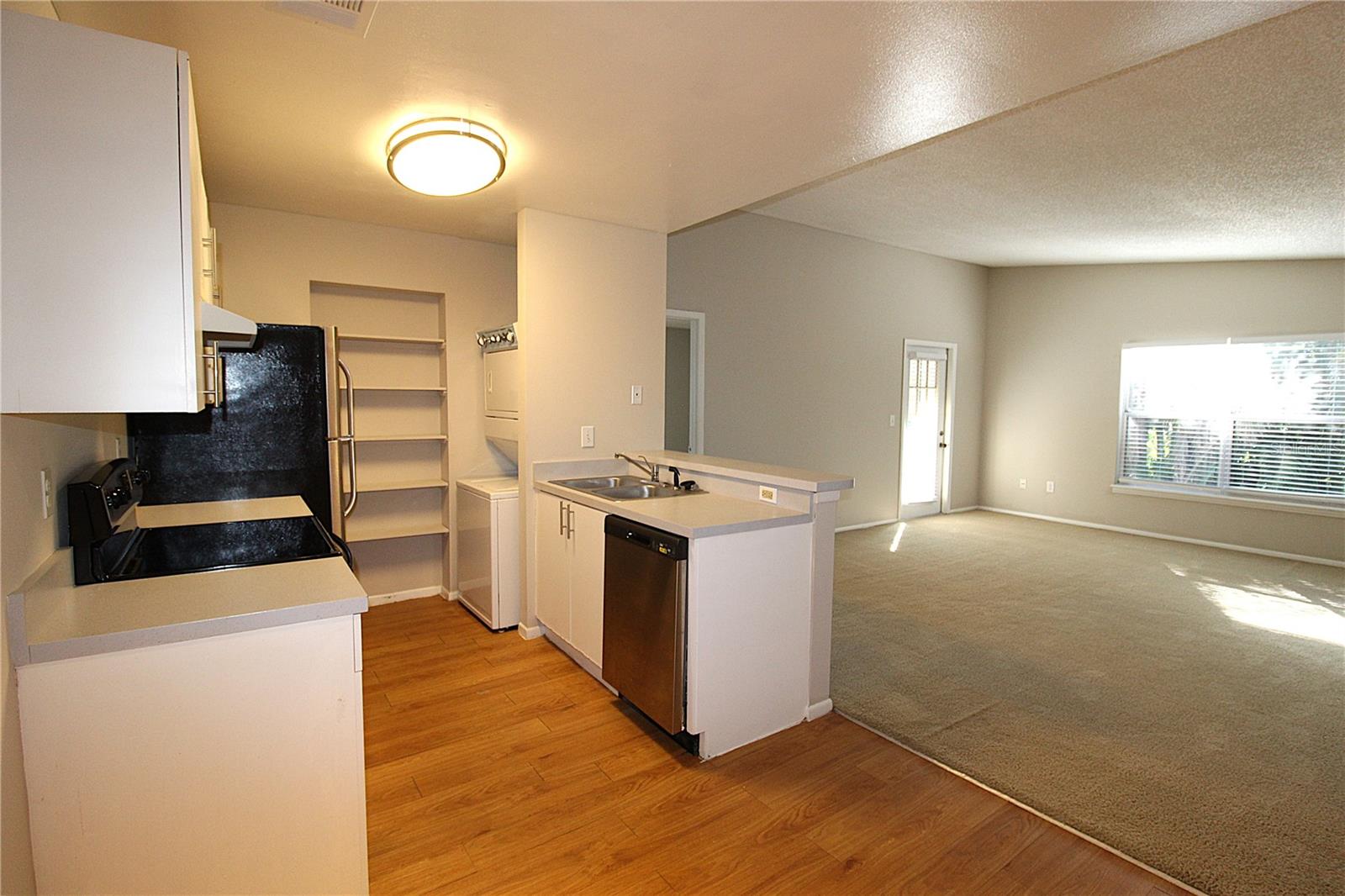 GLENBROOKE - Residential Lease