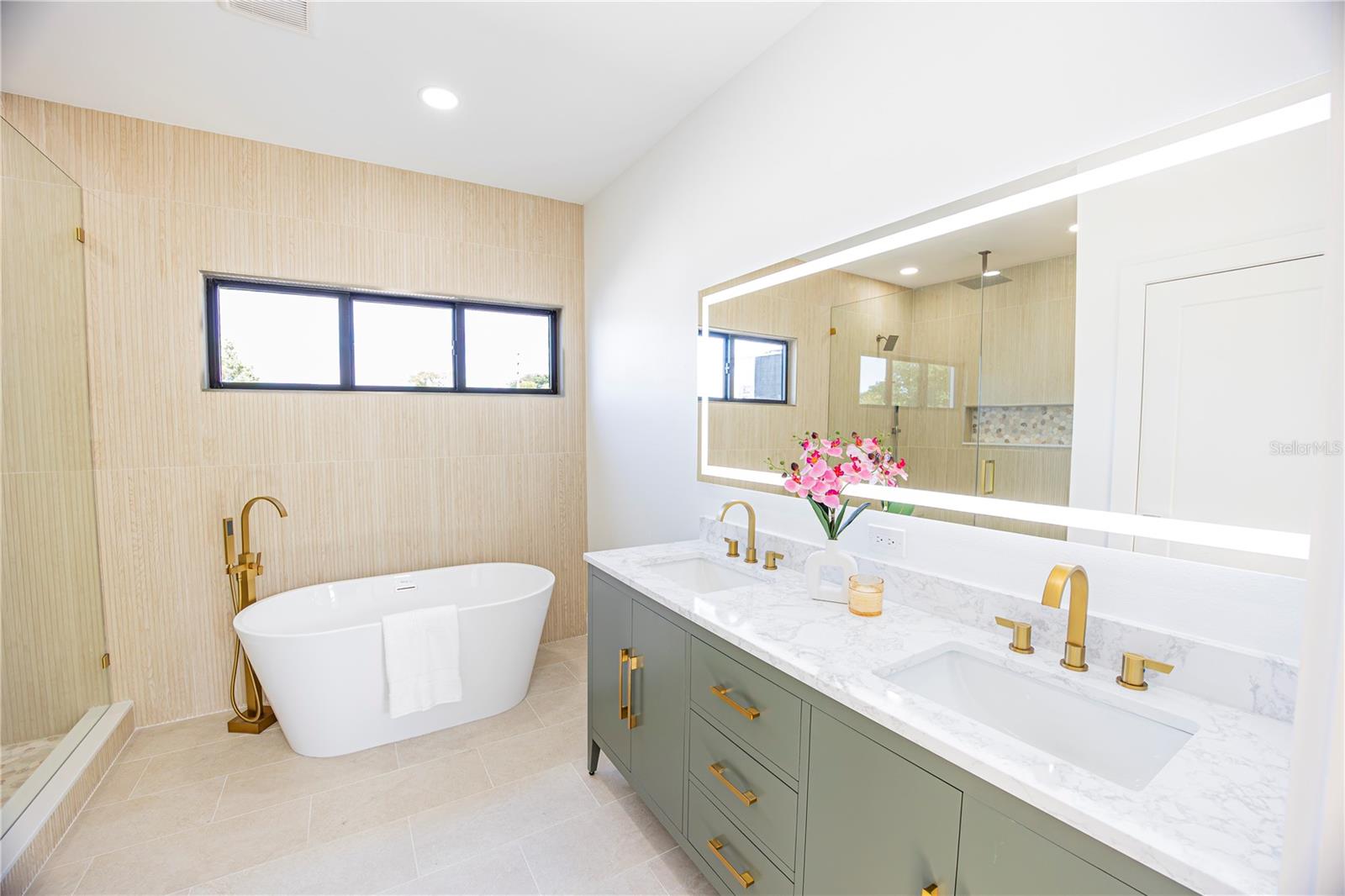 AVALON - Residential