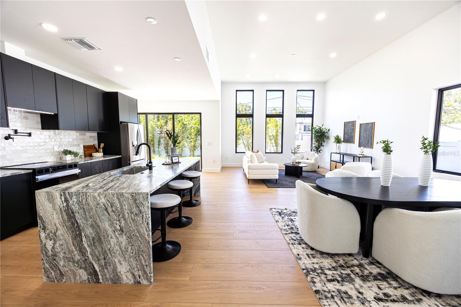 AVALON - Residential