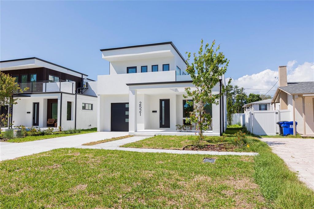 Photo of 2521 18th Avenue N, St Petersburg, FL 33713 (MLS # TB8500909)