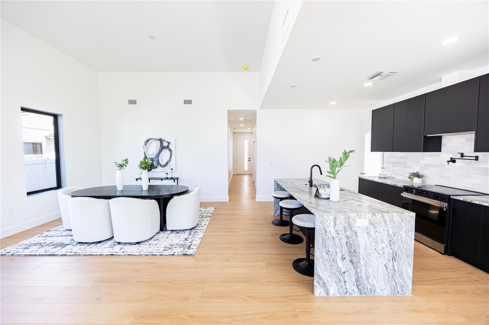 AVALON - Residential