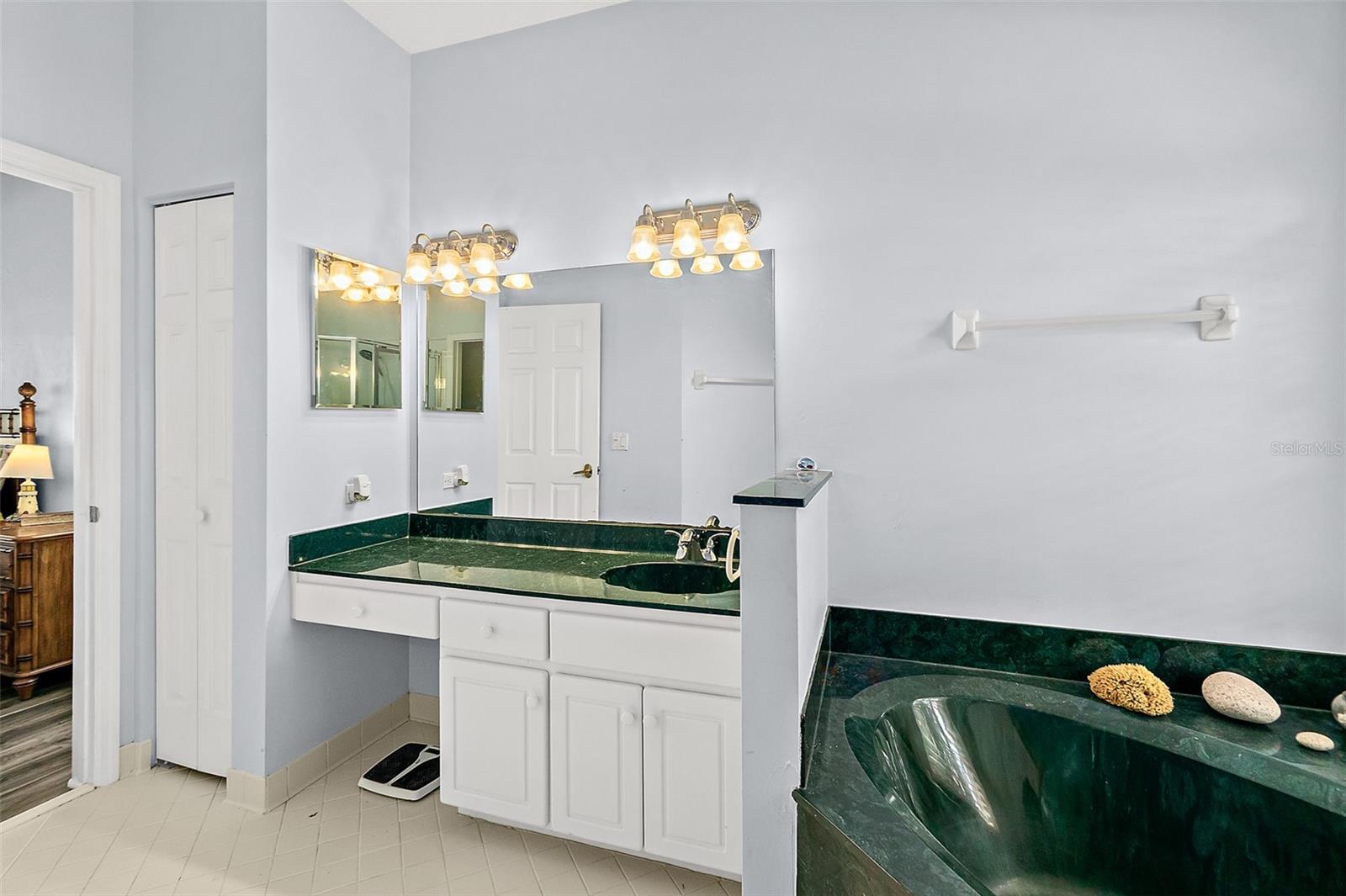 HAMPTONS SUB - Residential