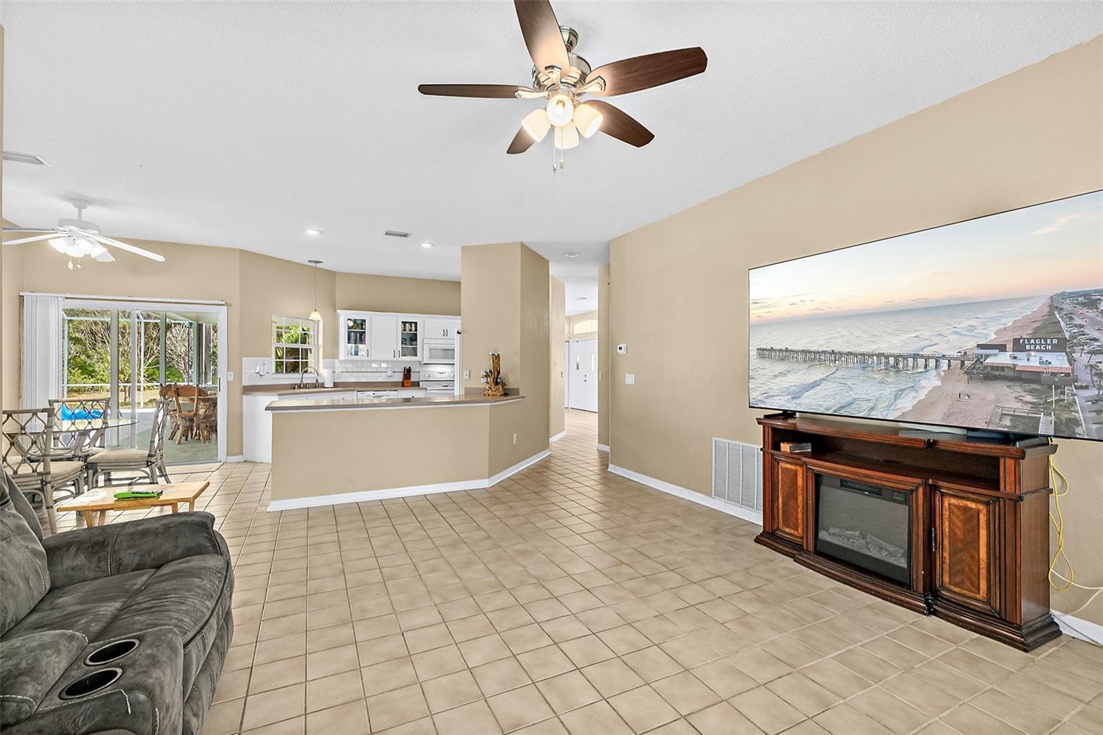 HAMPTONS SUB - Residential