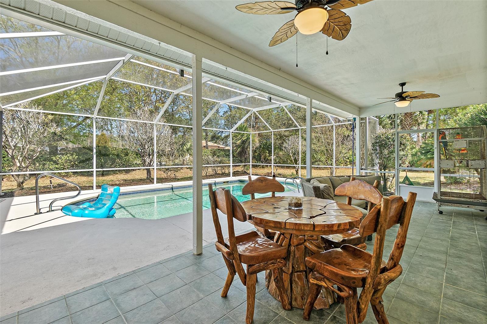 HAMPTONS SUB - Residential