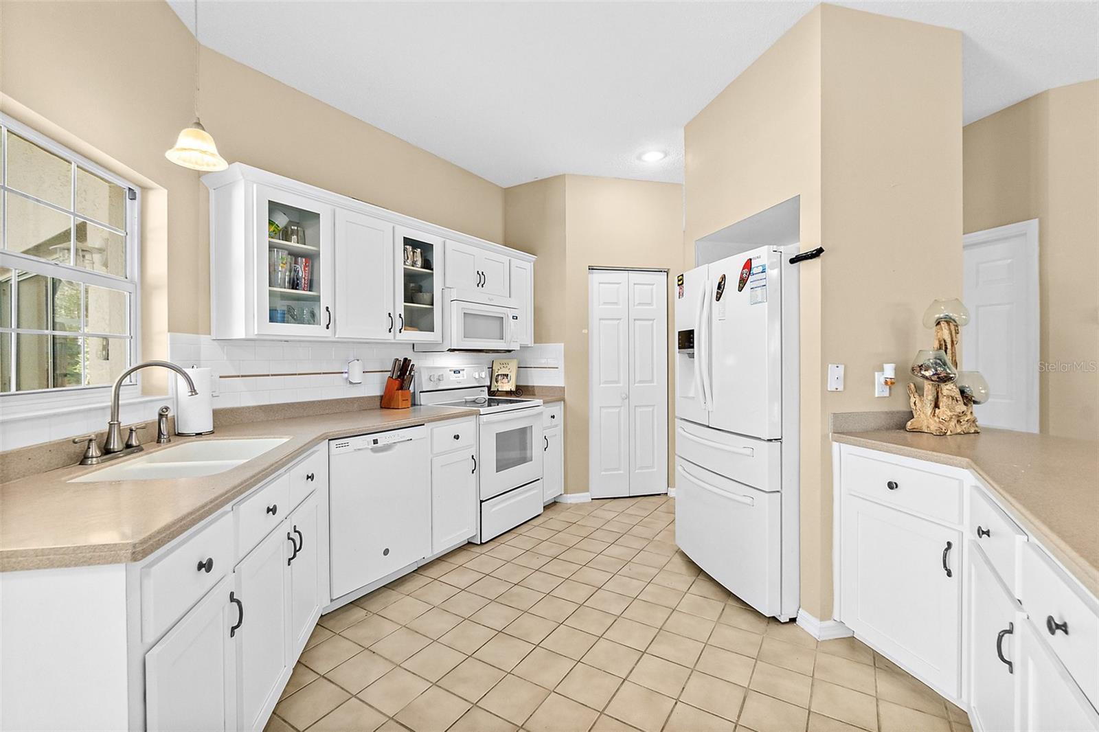 HAMPTONS SUB - Residential