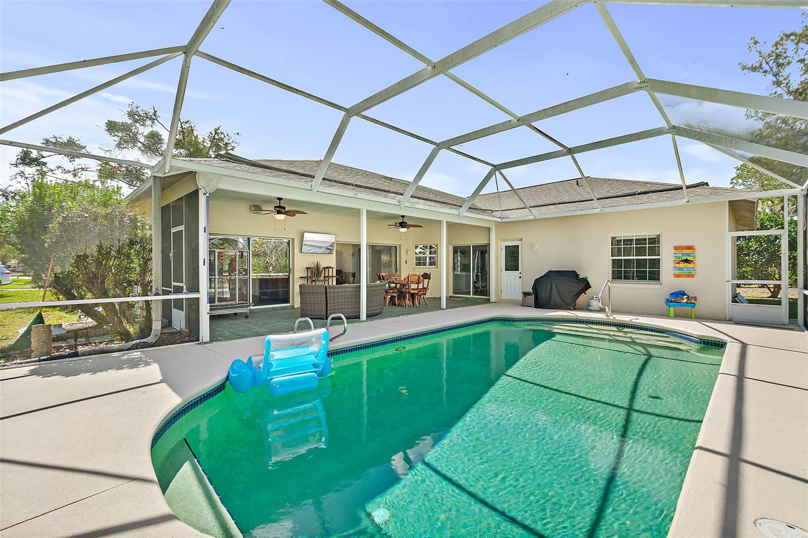 HAMPTONS SUB - Residential