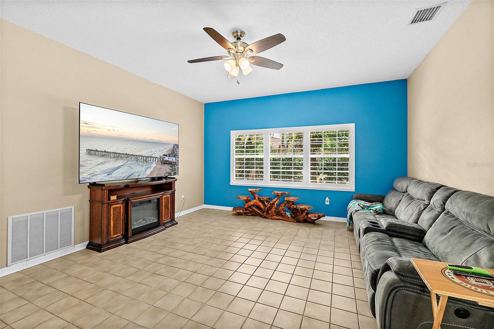 HAMPTONS SUB - Residential