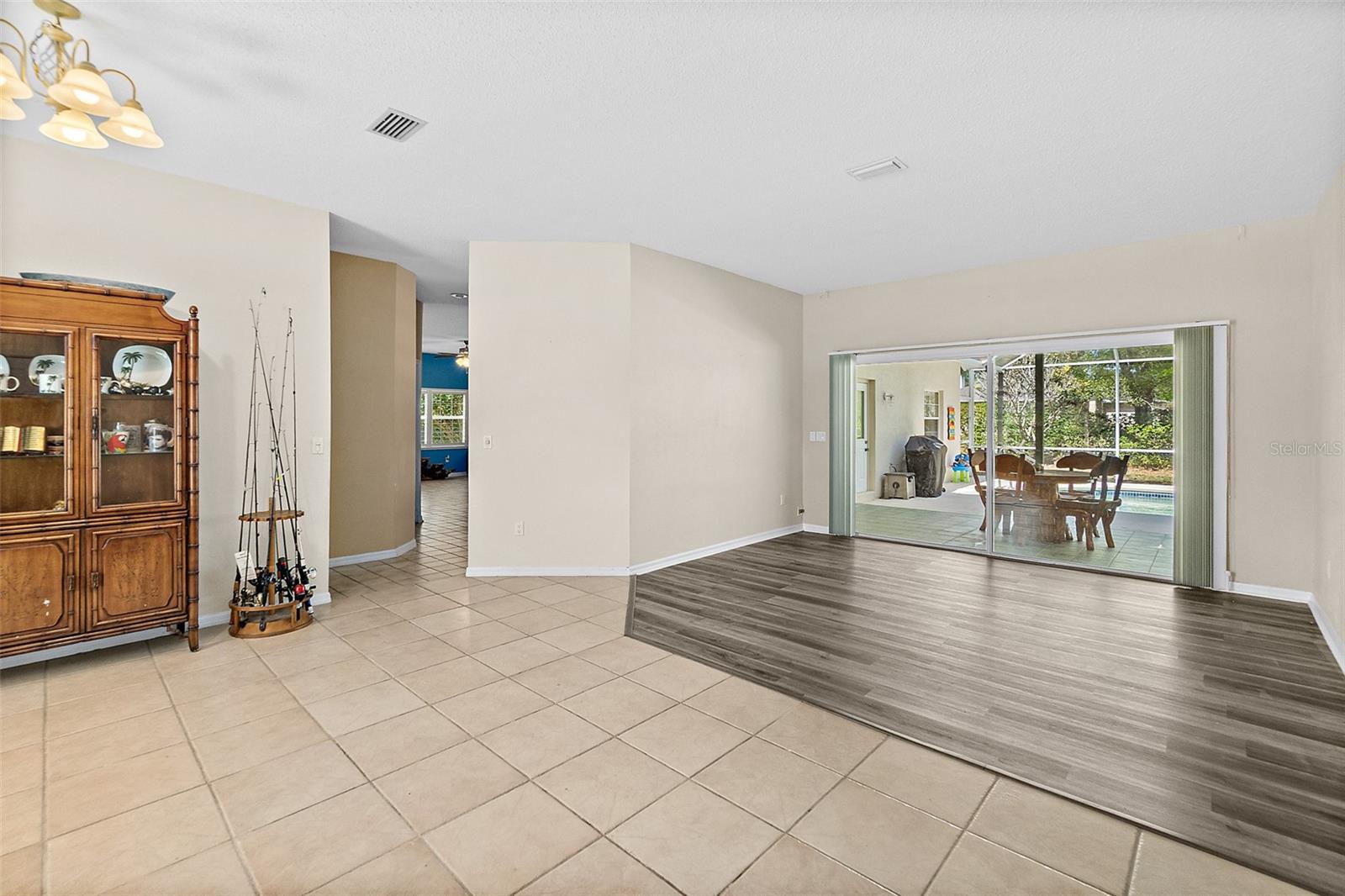 HAMPTONS SUB - Residential