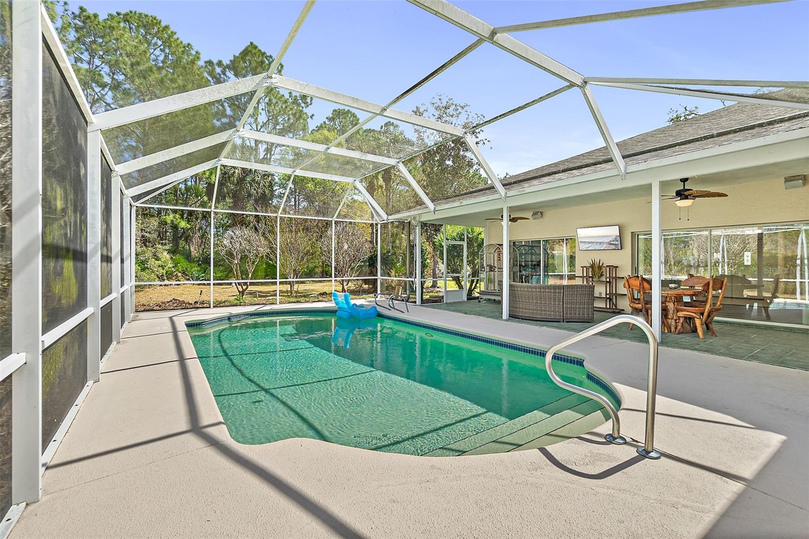 HAMPTONS SUB - Residential