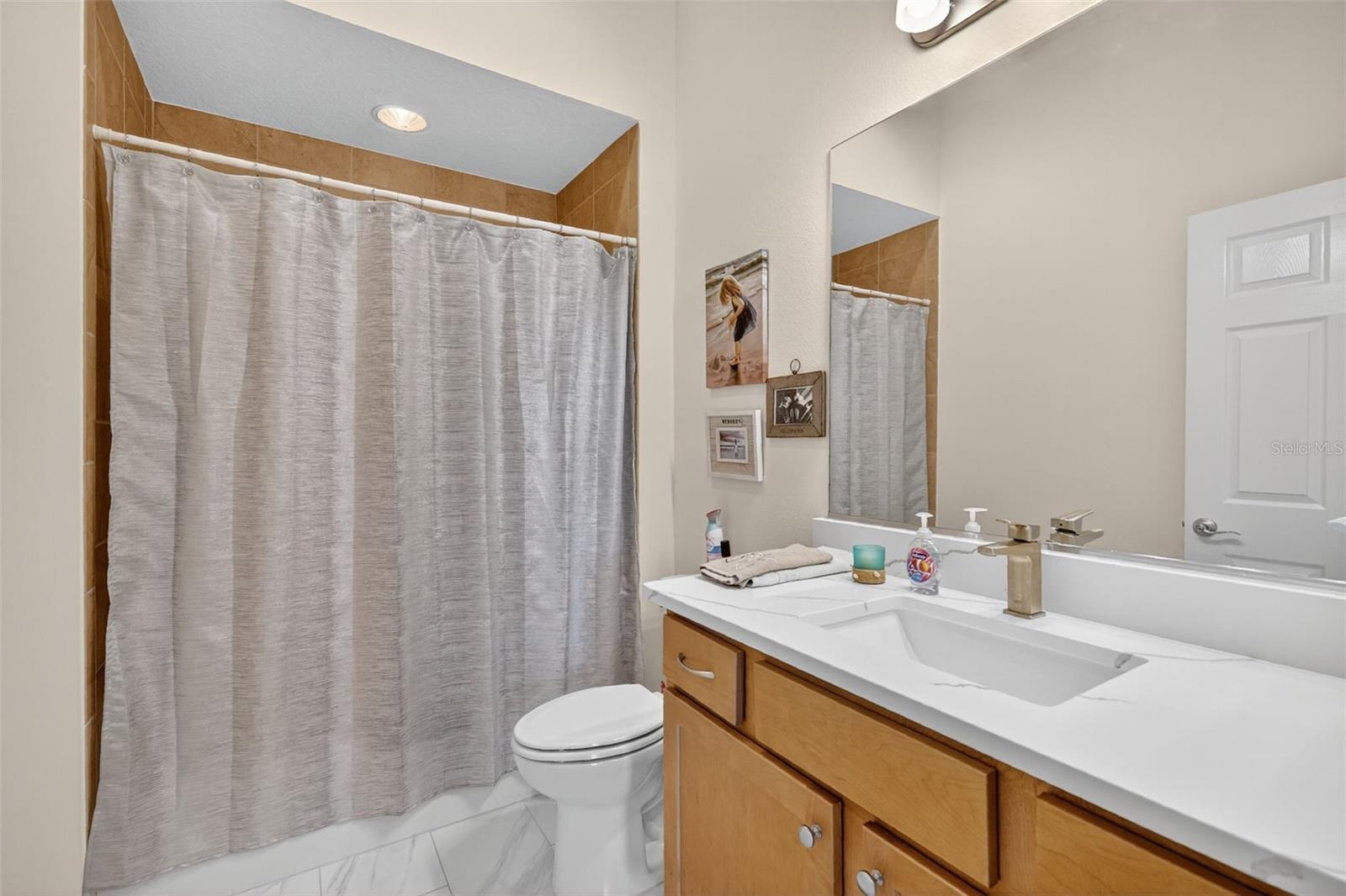 LAKESIDE LNDGS REGATTA PH 2 PC - Residential