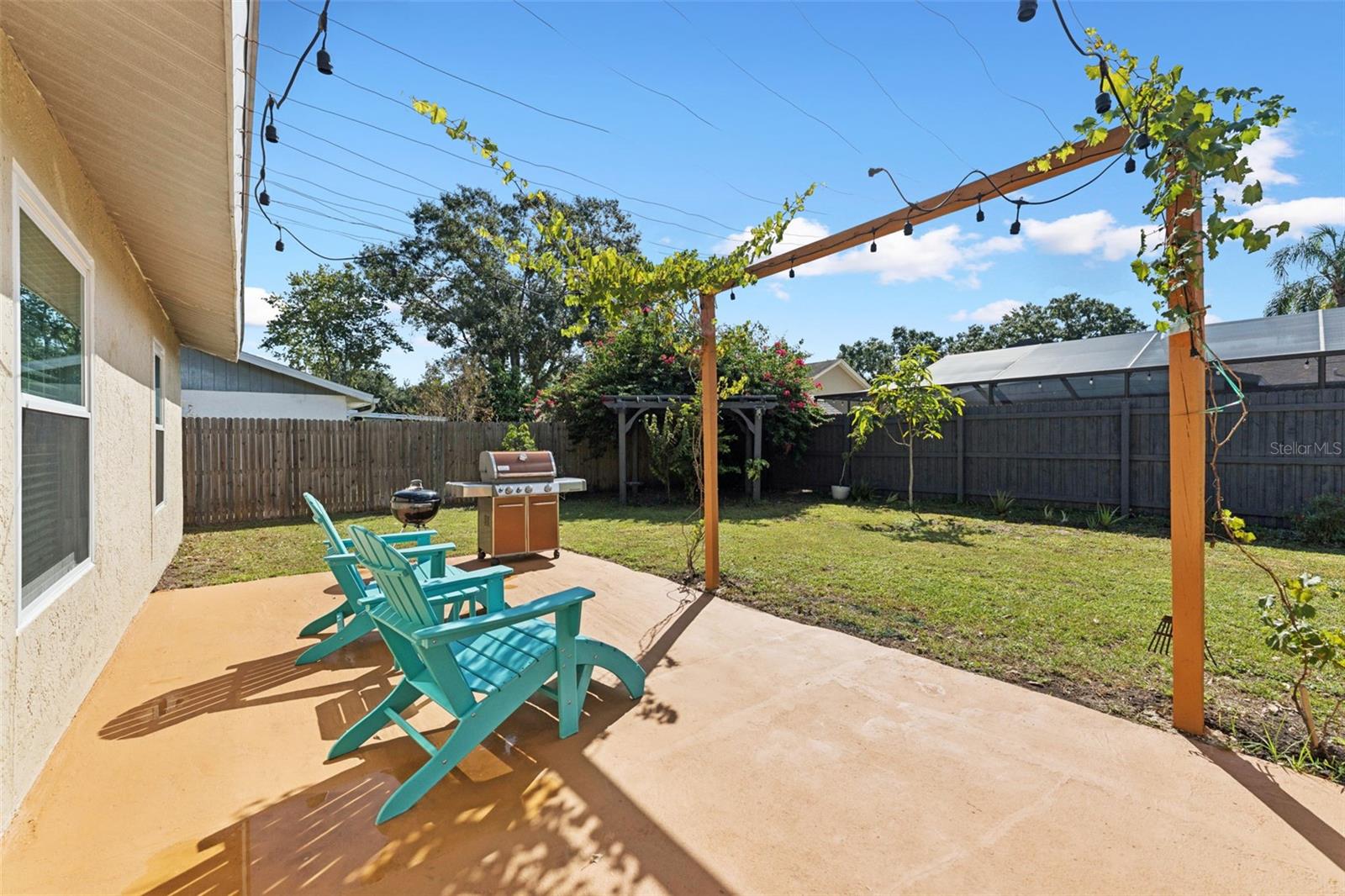 MANDARIN LAKES - Residential