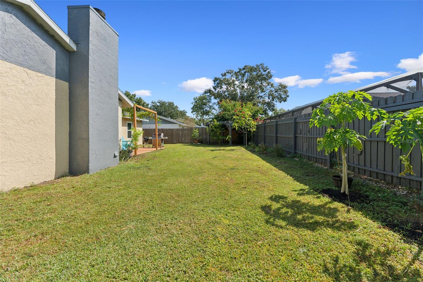 MANDARIN LAKES - Residential