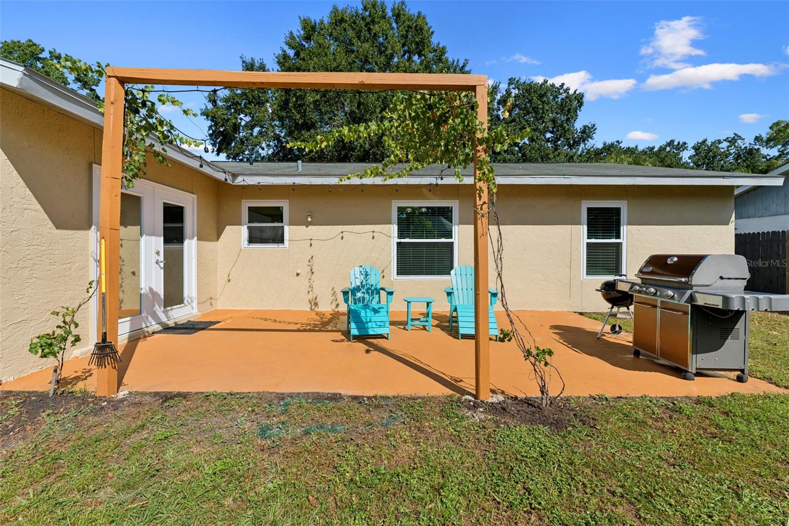 MANDARIN LAKES - Residential