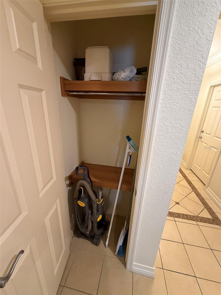 VILLAS AT REUNION SQUARE P3 CONDO - Residential