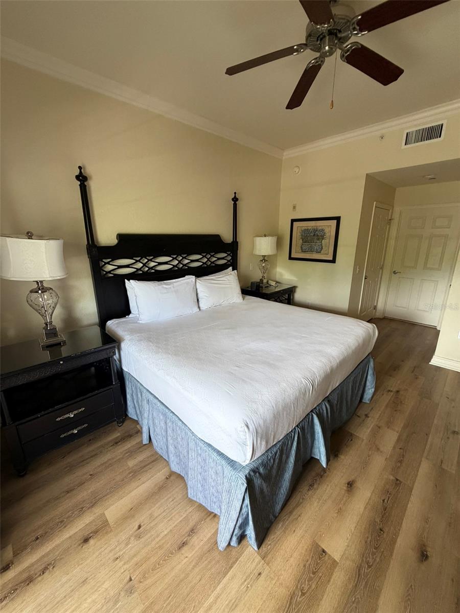 VILLAS AT REUNION SQUARE P3 CONDO - Residential