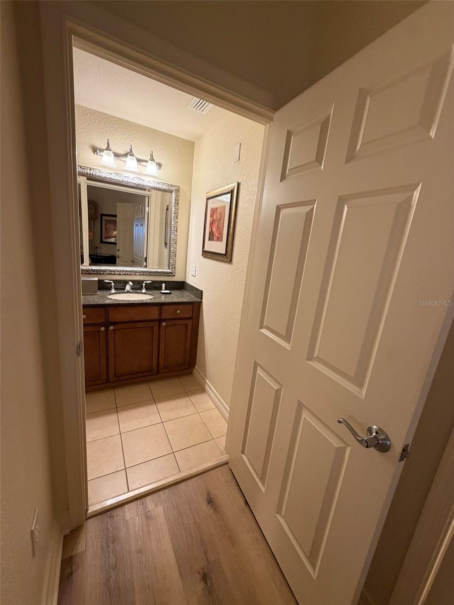 VILLAS AT REUNION SQUARE P3 CONDO - Residential