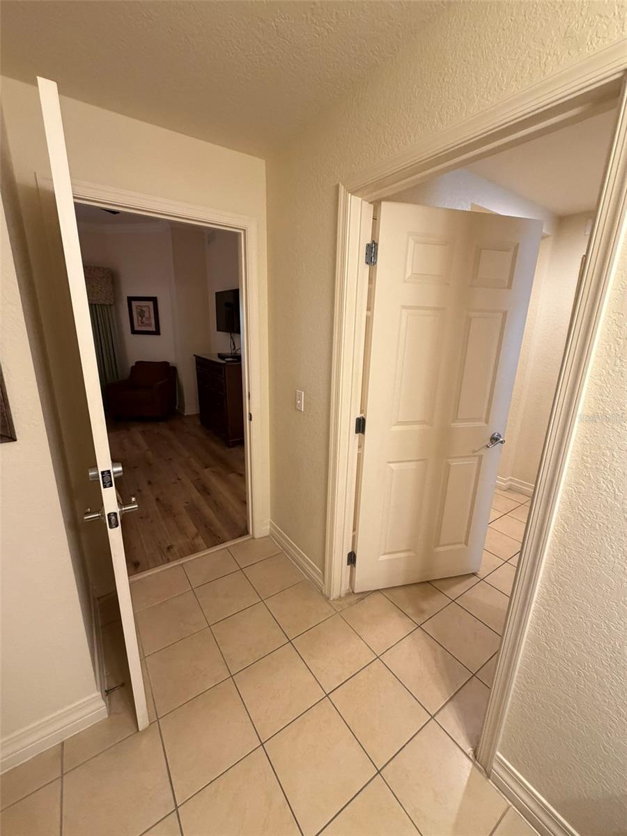 VILLAS AT REUNION SQUARE P3 CONDO - Residential