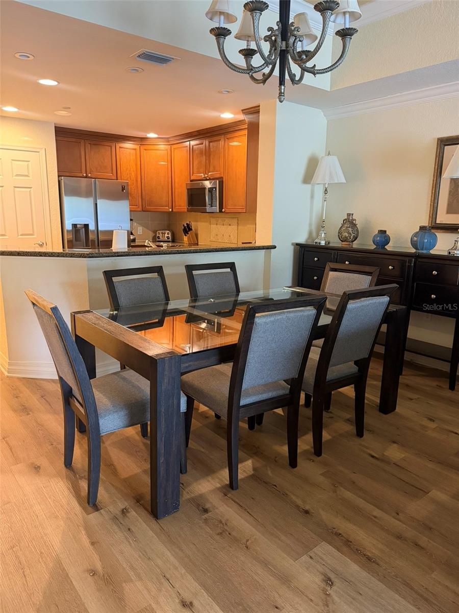 VILLAS AT REUNION SQUARE P3 CONDO - Residential