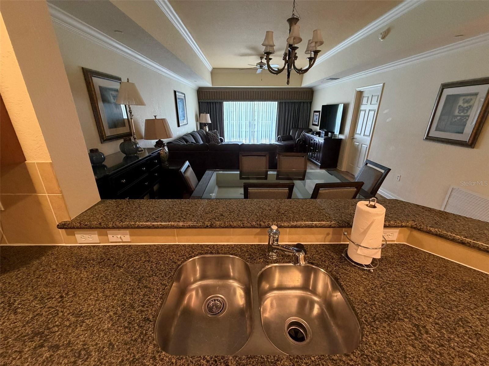 VILLAS AT REUNION SQUARE P3 CONDO - Residential