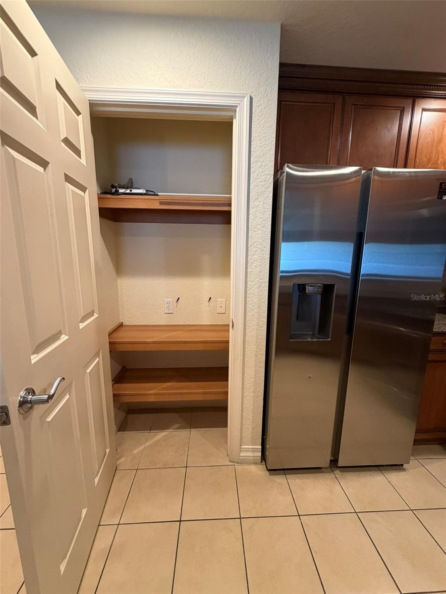 VILLAS AT REUNION SQUARE P3 CONDO - Residential