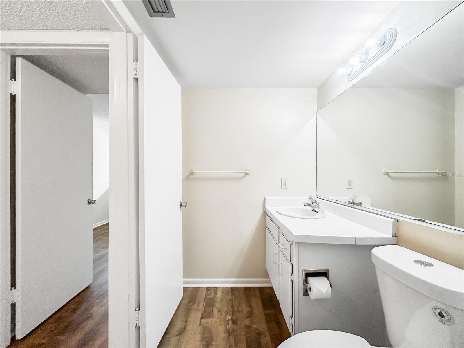 NORTH BAY VILLAGE CONDO - Residential Lease