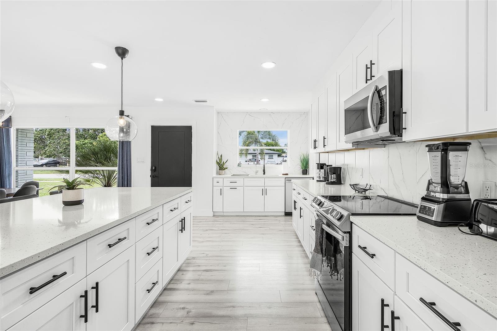 3856 MONICA PKWY