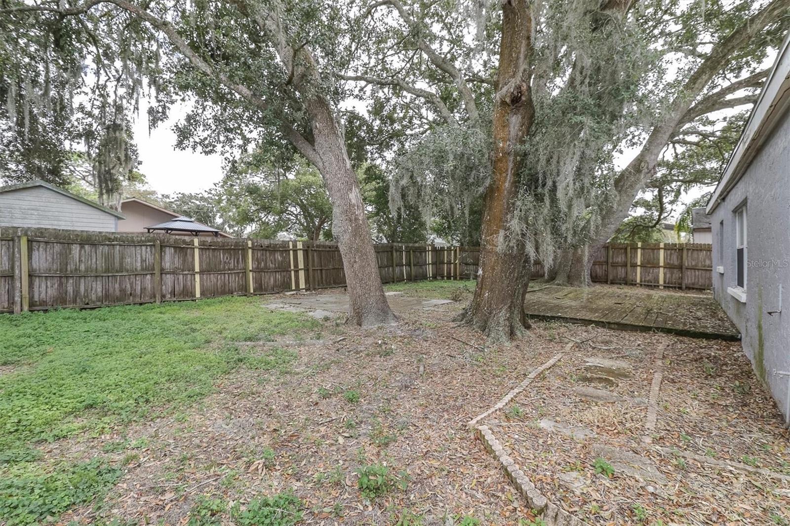 RICHEY LAKES - Residential