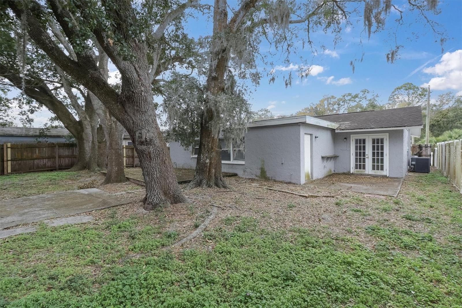 RICHEY LAKES - Residential