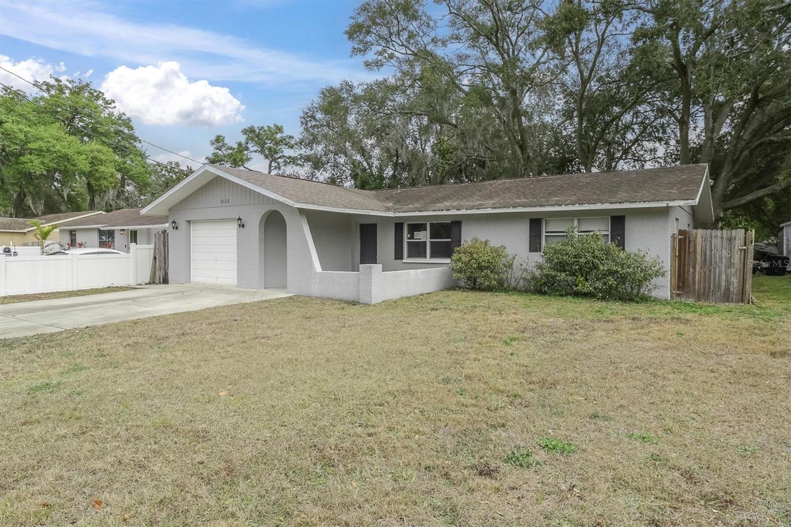 RICHEY LAKES - Residential