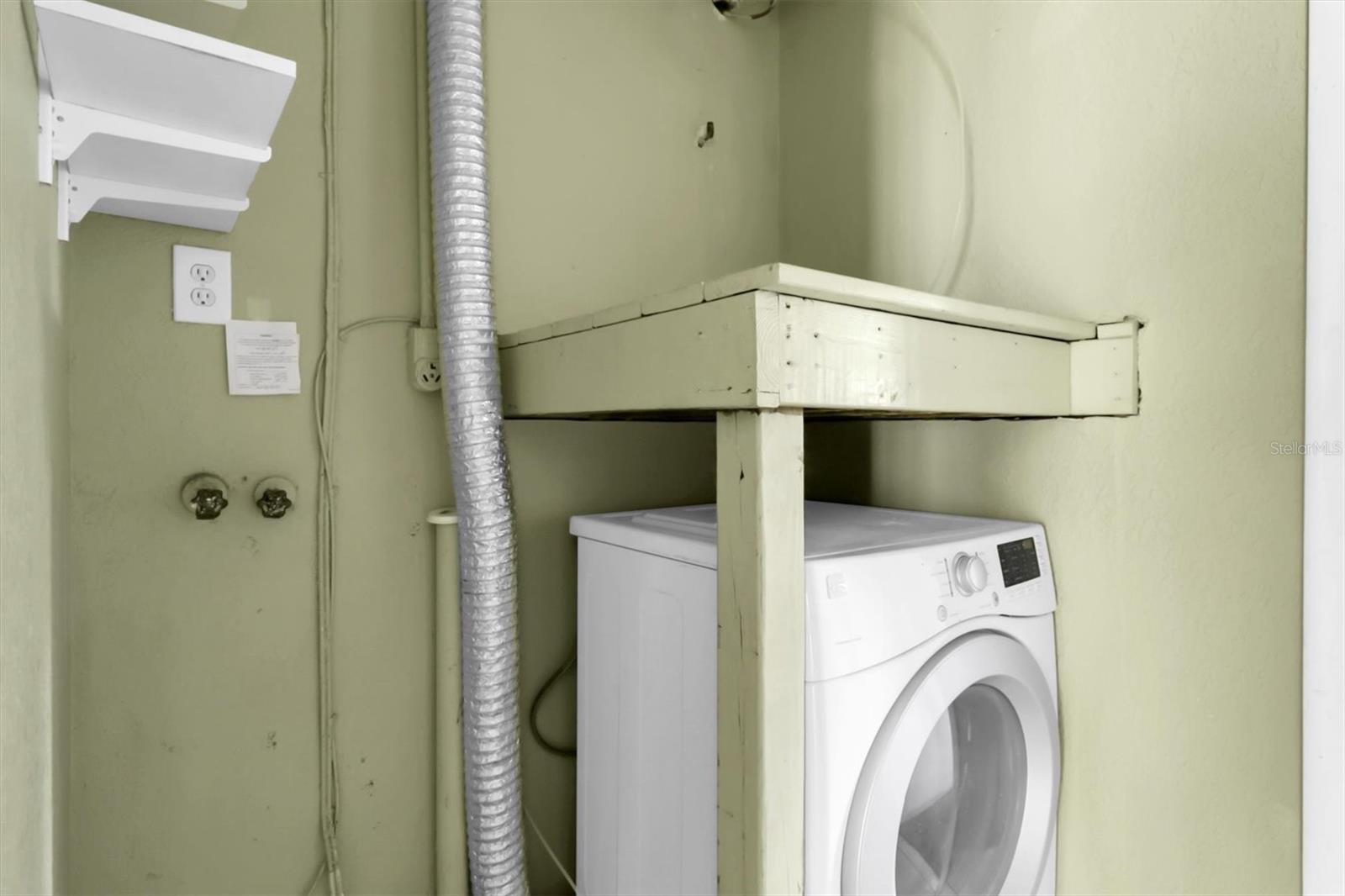 RICHEY LAKES - Residential