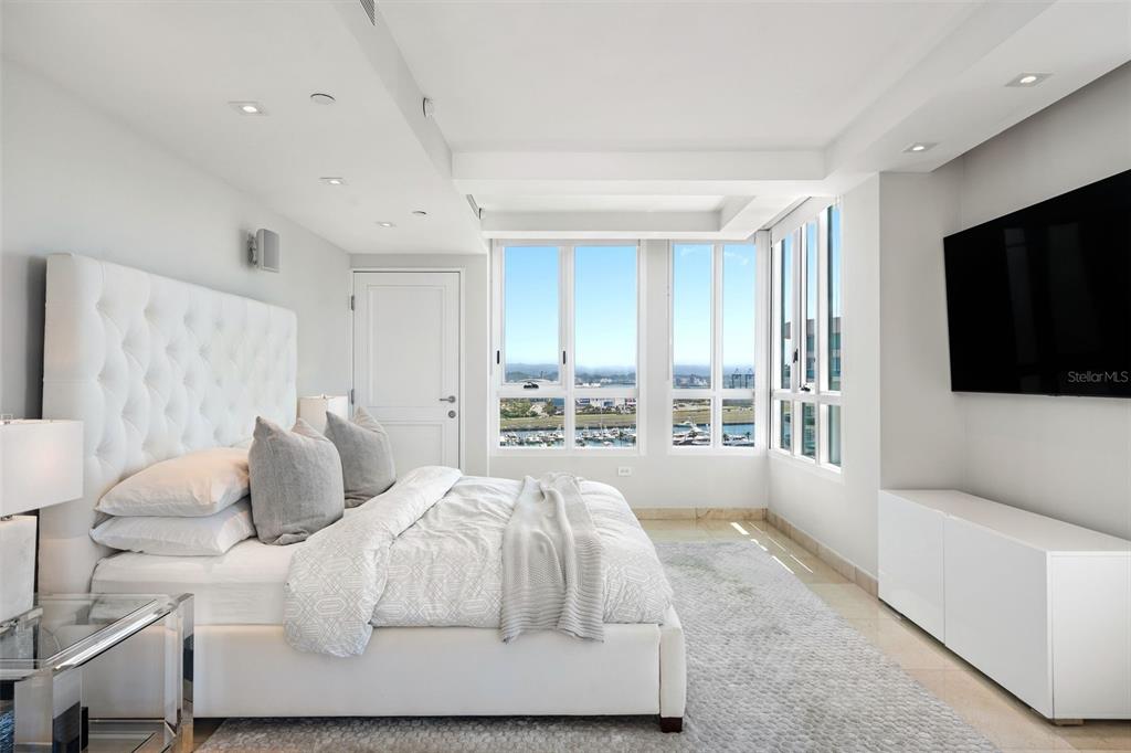 CARIBE PLAZA - Residential