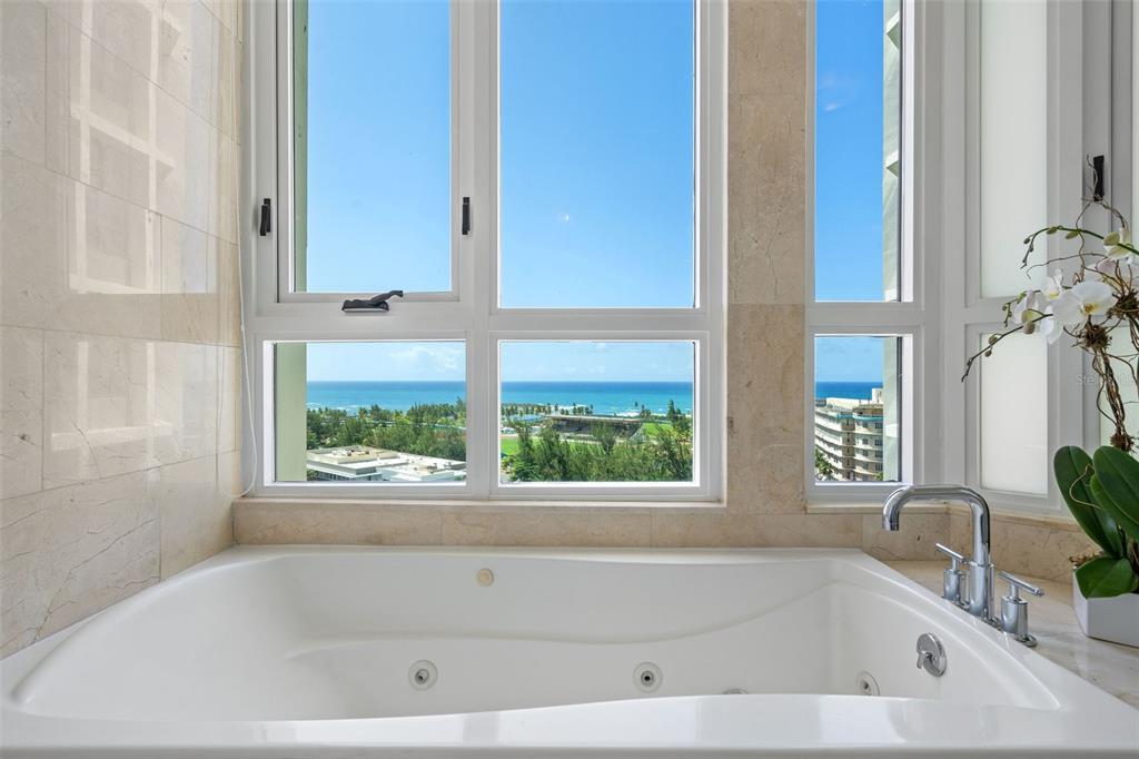 CARIBE PLAZA - Residential