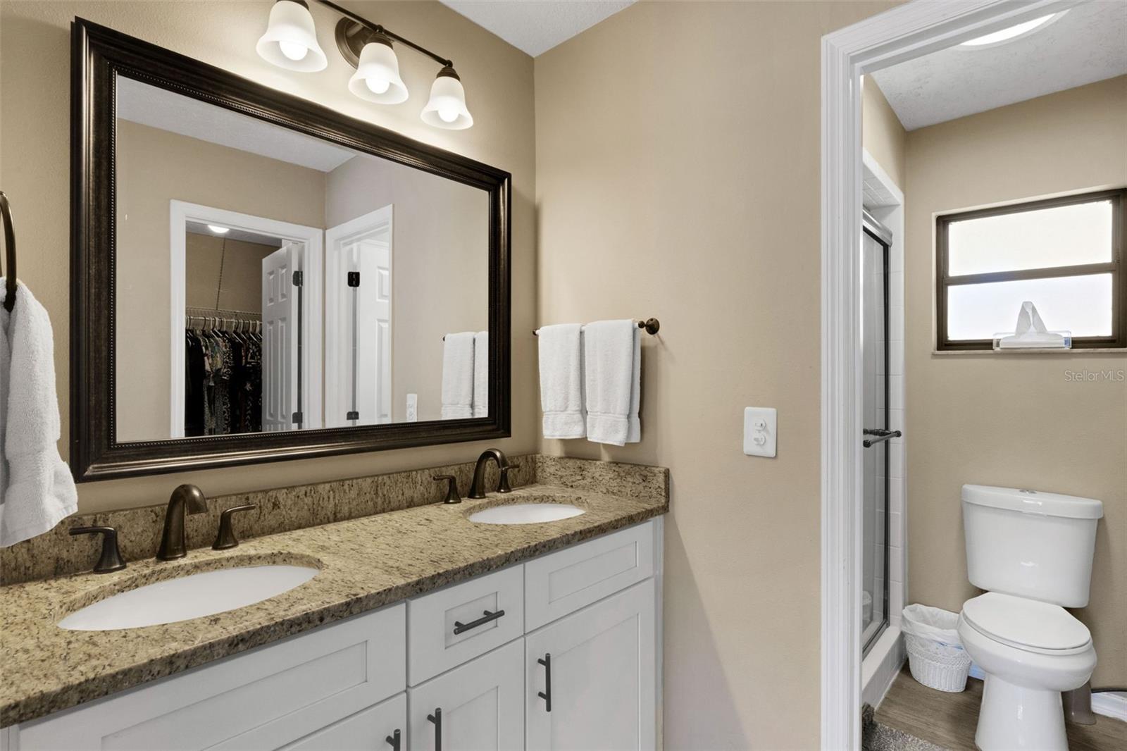 CHRISTINA WOODS PH 06 - Residential