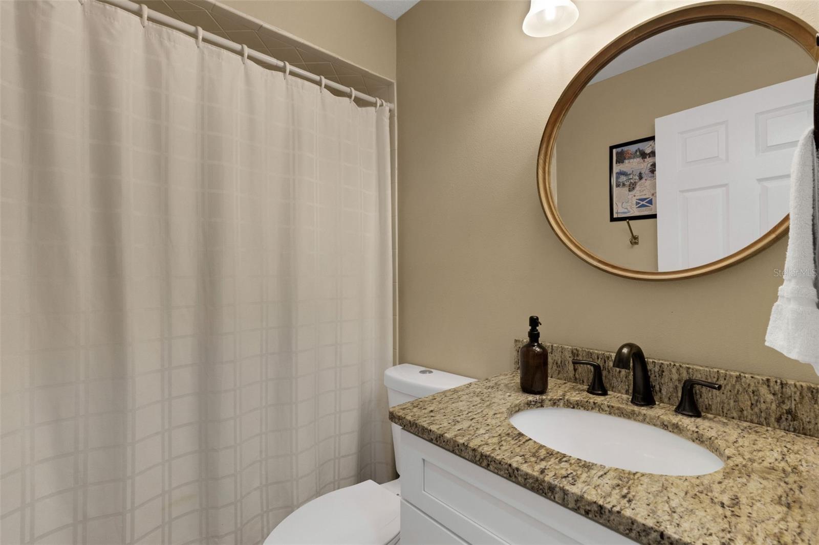 CHRISTINA WOODS PH 06 - Residential