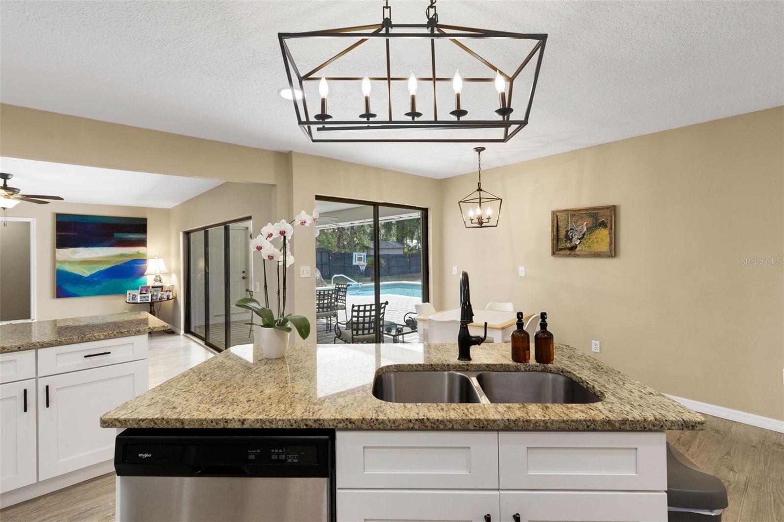 CHRISTINA WOODS PH 06 - Residential