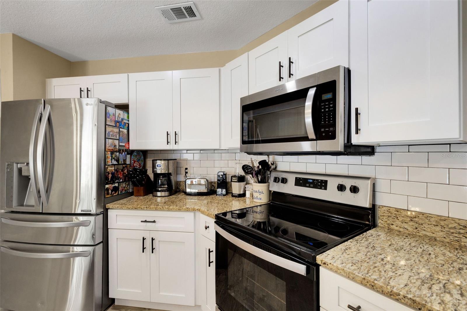 CHRISTINA WOODS PH 06 - Residential