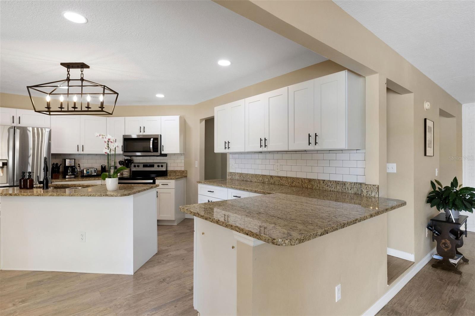 CHRISTINA WOODS PH 06 - Residential