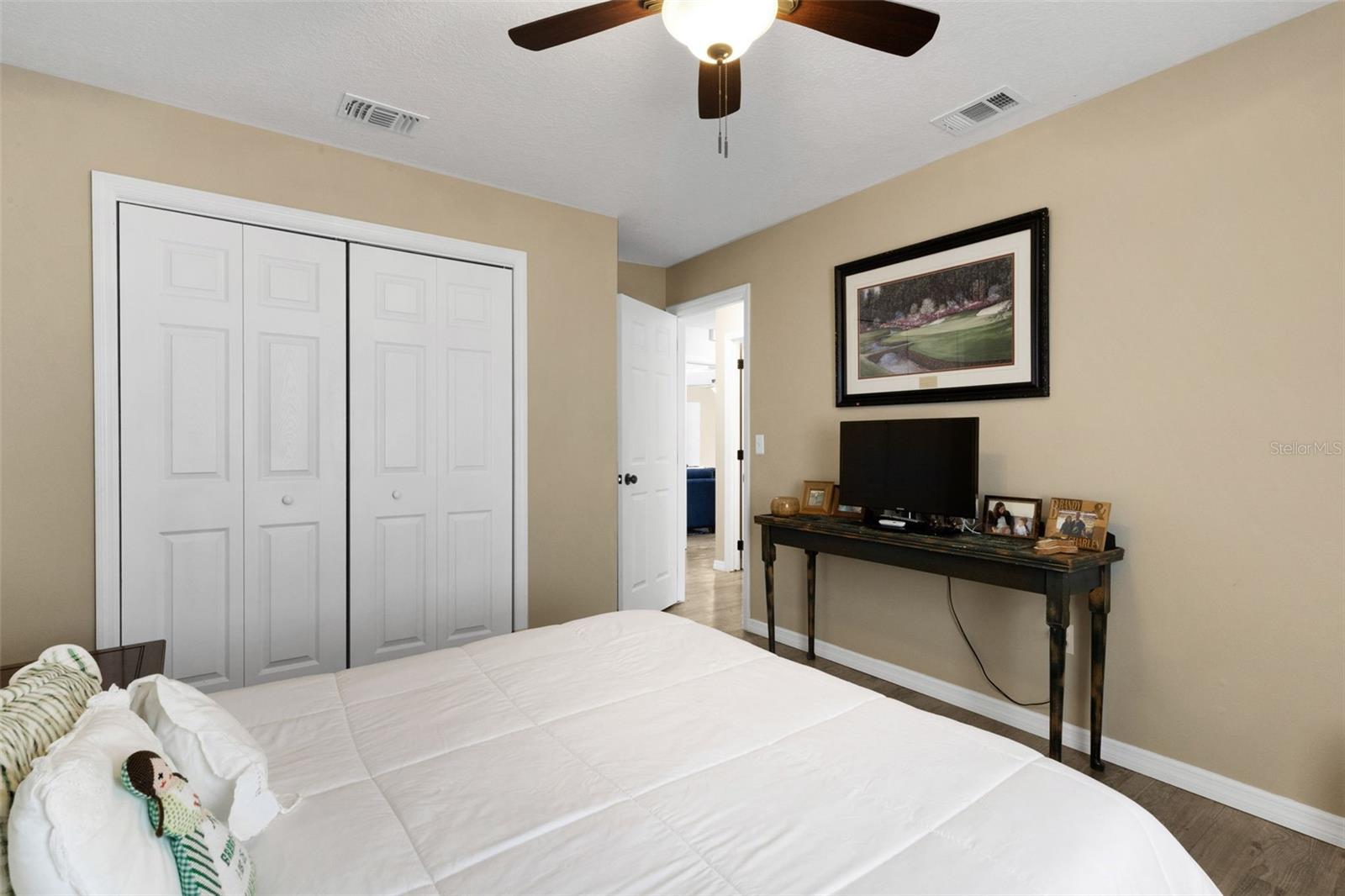 CHRISTINA WOODS PH 06 - Residential