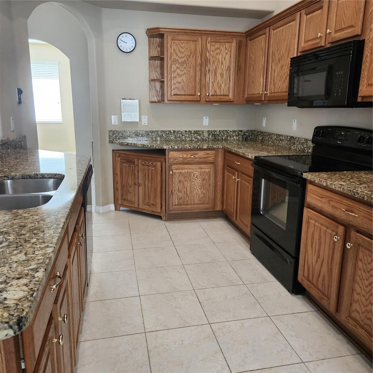 RIVERGATE PH 02 - Residential