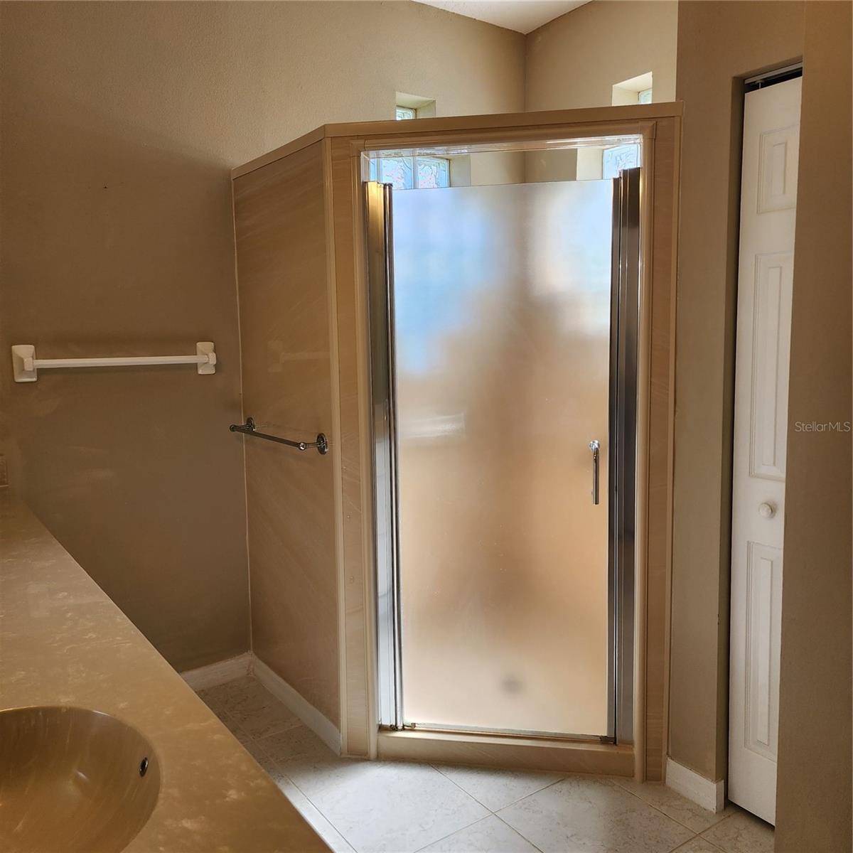 RIVERGATE PH 02 - Residential