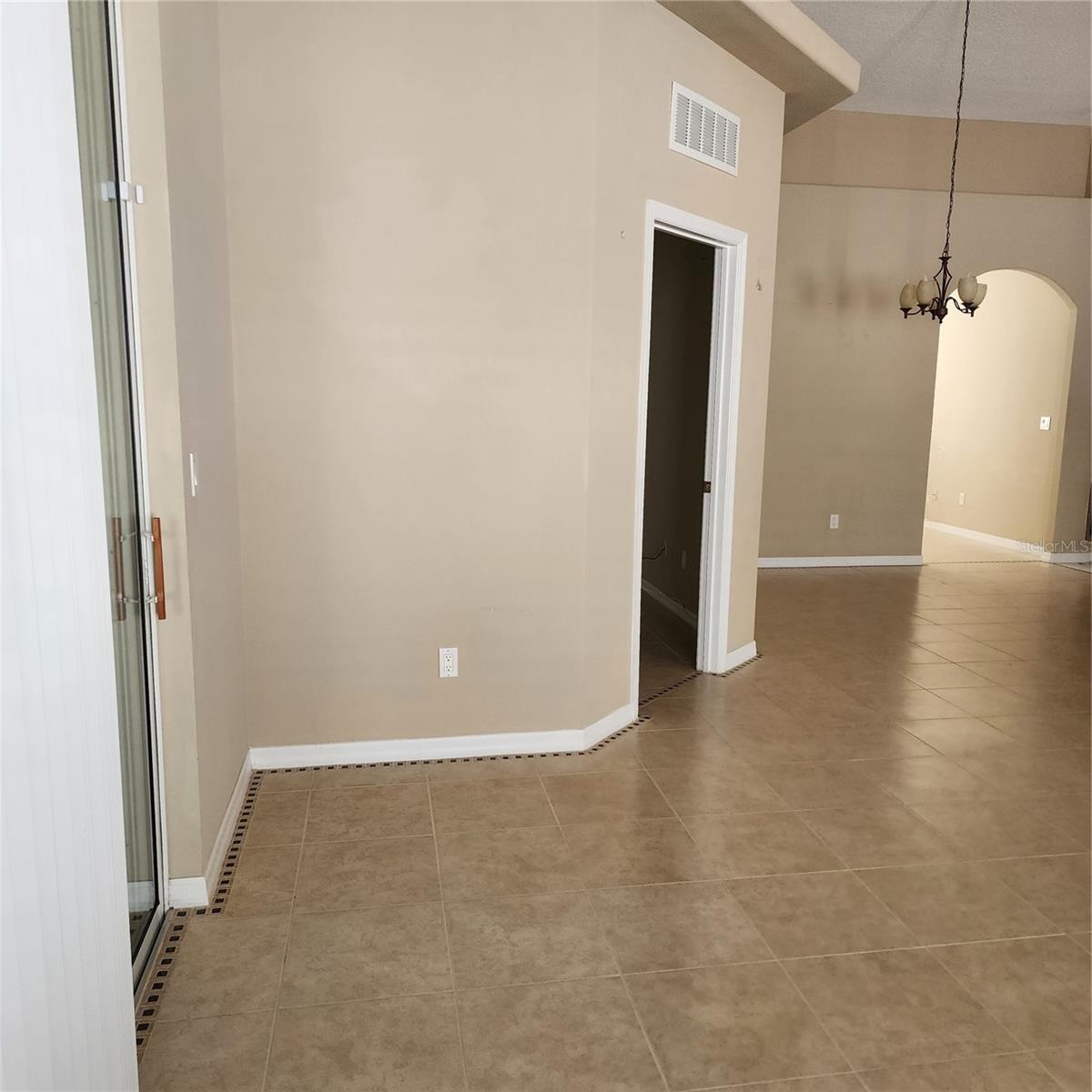 RIVERGATE PH 02 - Residential