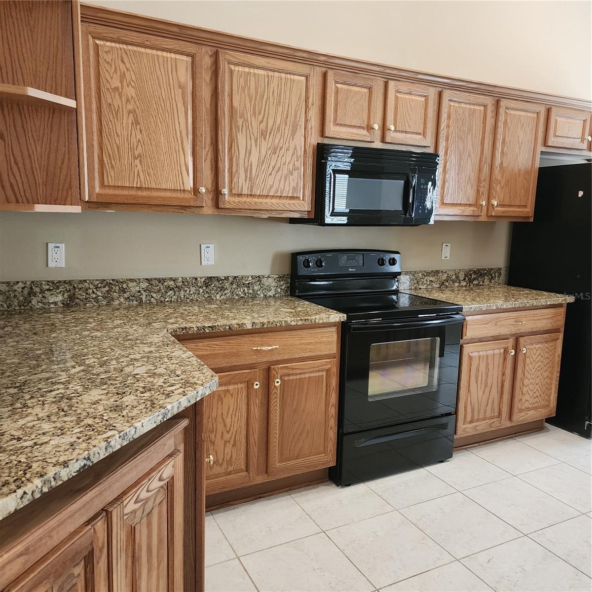 RIVERGATE PH 02 - Residential