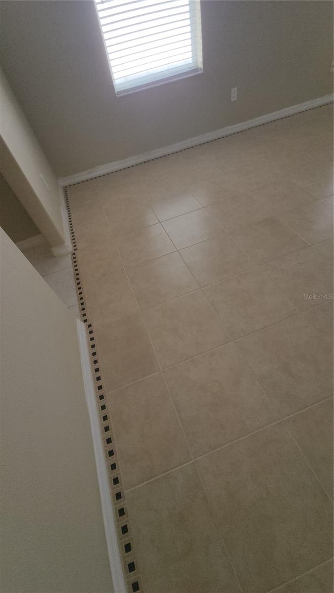 RIVERGATE PH 02 - Residential