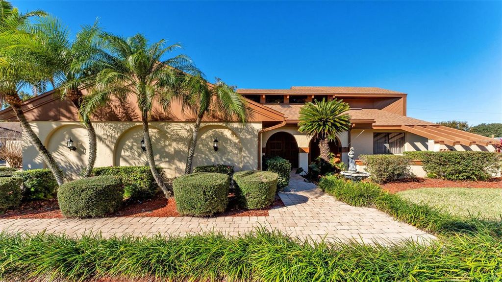 Photo of 5503 Kings Mont Drive, Lakeland, FL 33813 (MLS # L4958947)