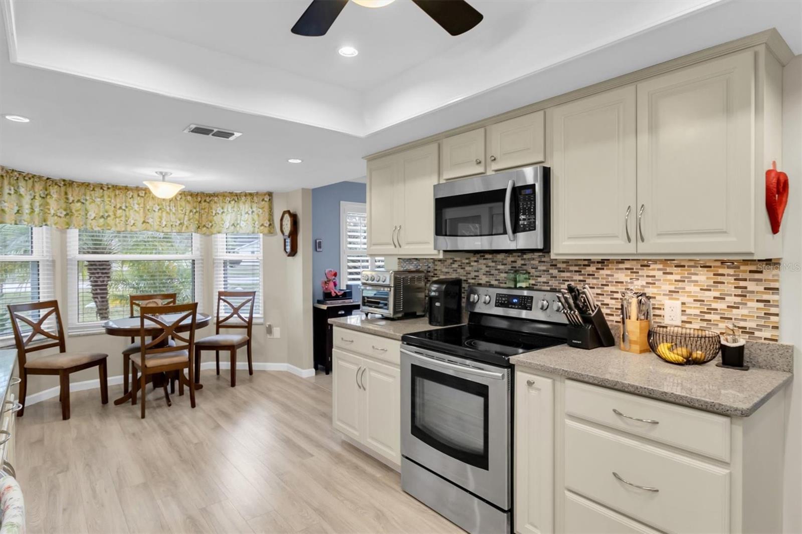 HERITAGE LAKE - Residential