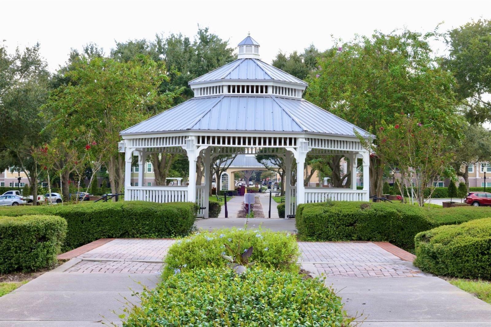 HAMPTONS/METROWEST - Residential Lease