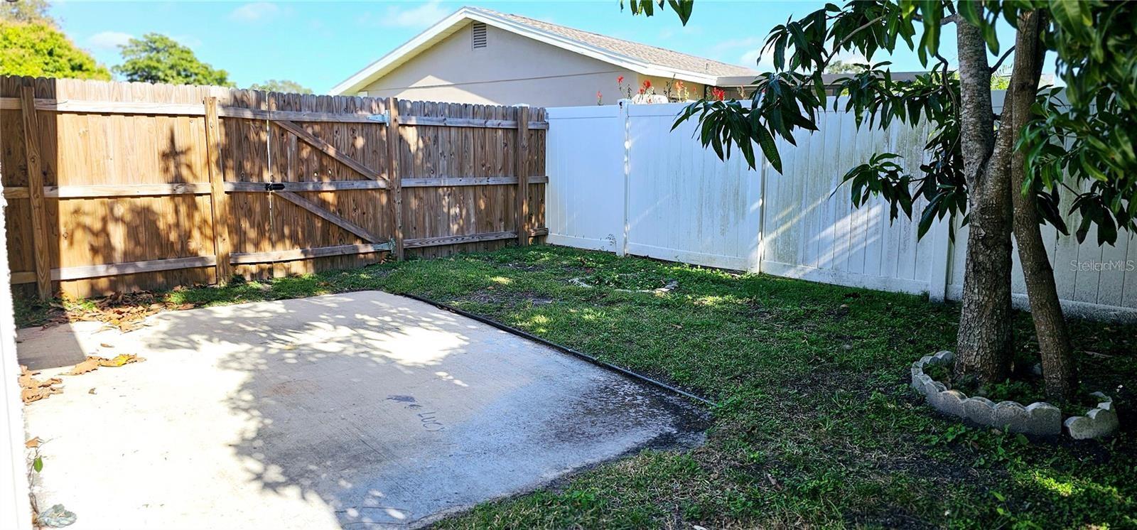 PINEBROOK ESTATES UNIT 4 1ST ADD - Residential