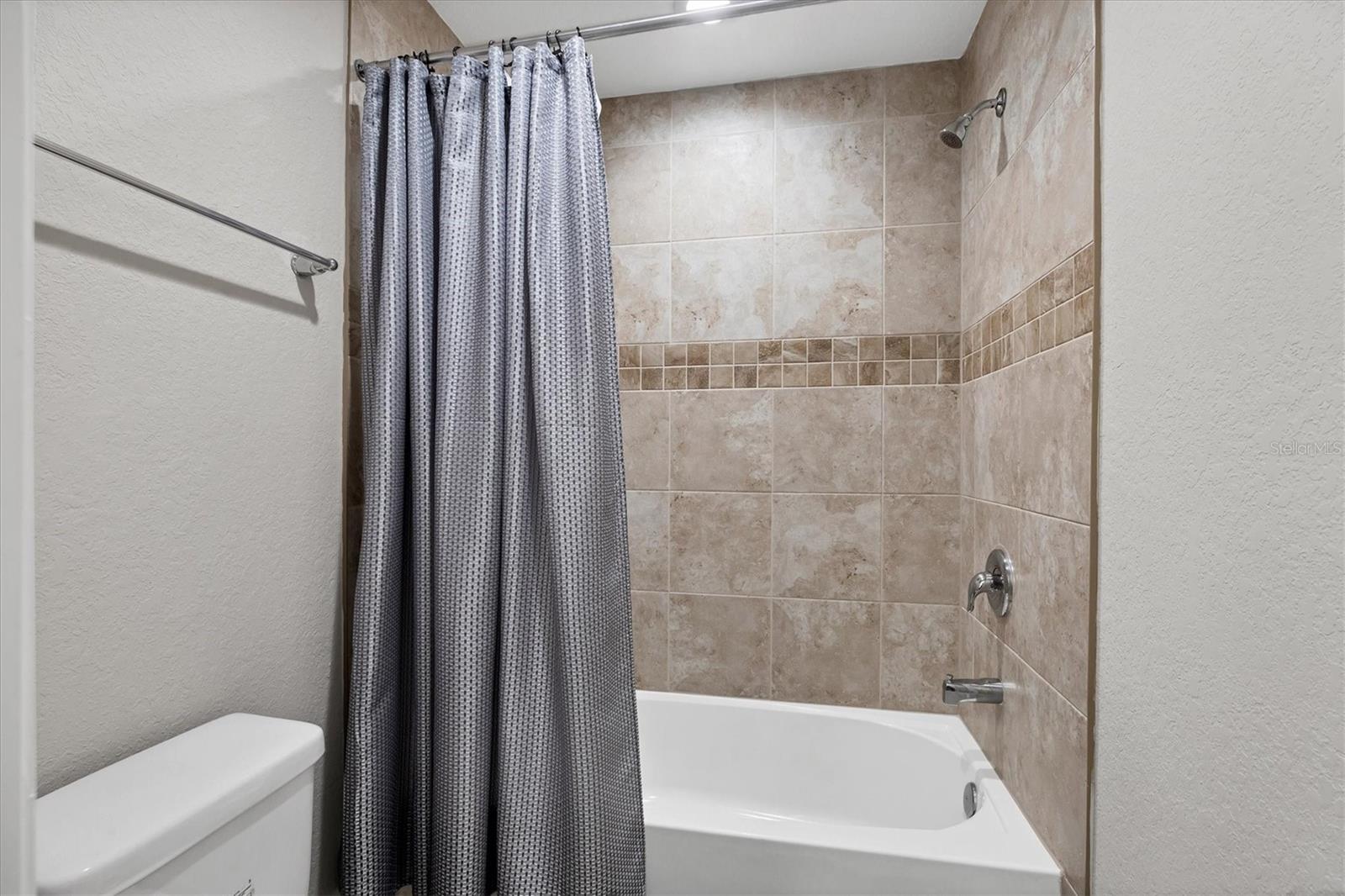 BRADFORD MANOR TWNHMS - Residential